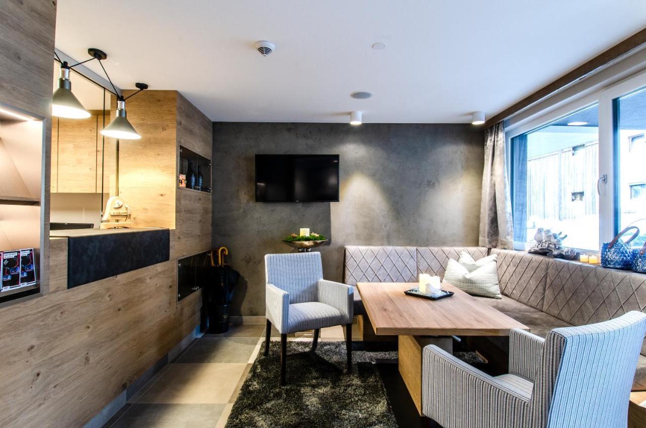 Hotel Garni Funtana Ischgl Zewnętrze zdjęcie
